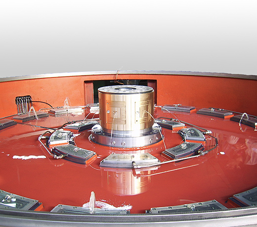 Hydrostatic bearing segments for rotary tables
